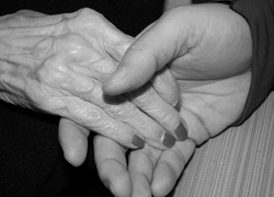 Normal_hands-578917_960_720